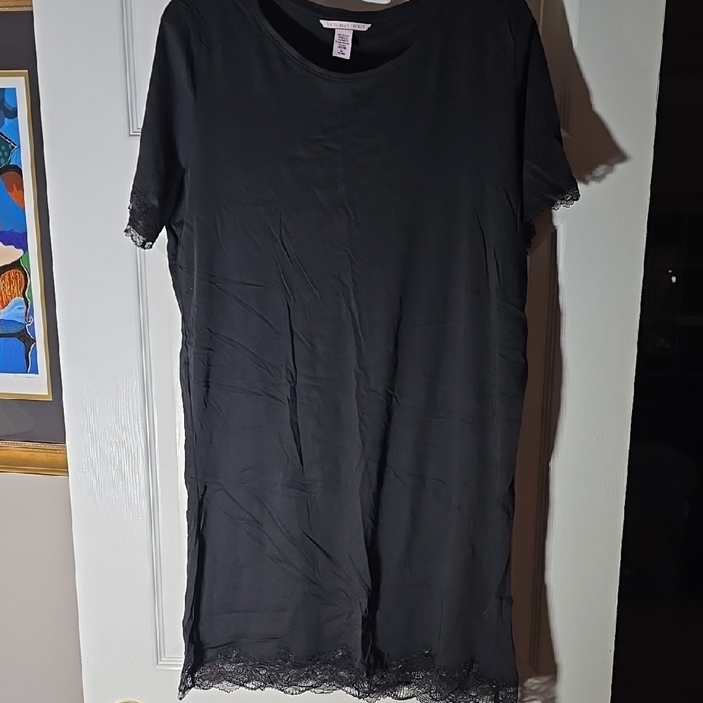 NWOT Black Lace Trim Women's sleep shirt